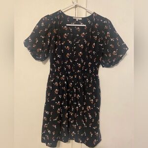 Madewell, Short sleeve, Button-front, Floral, Puff Sleeve dress.